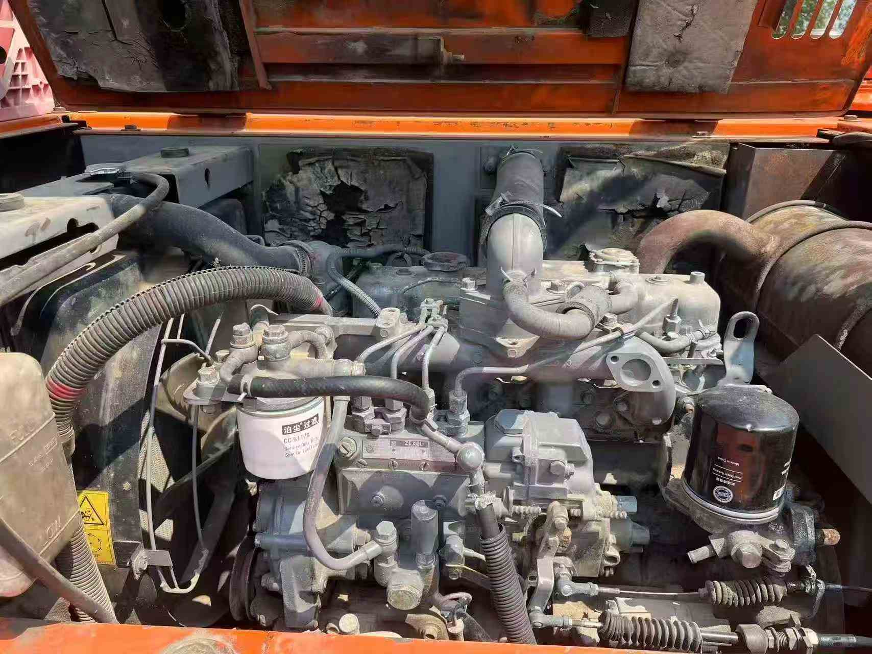 شراء حفارة Hitachi ZX70-6 مستعملة / 6
