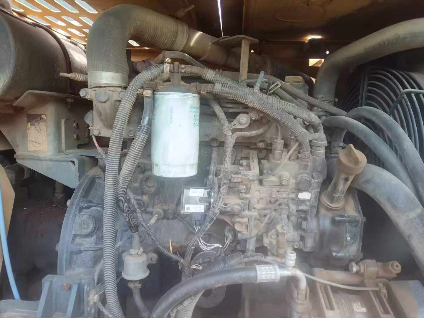 Compre Escavadeira XCMG XE80 Usada / 4