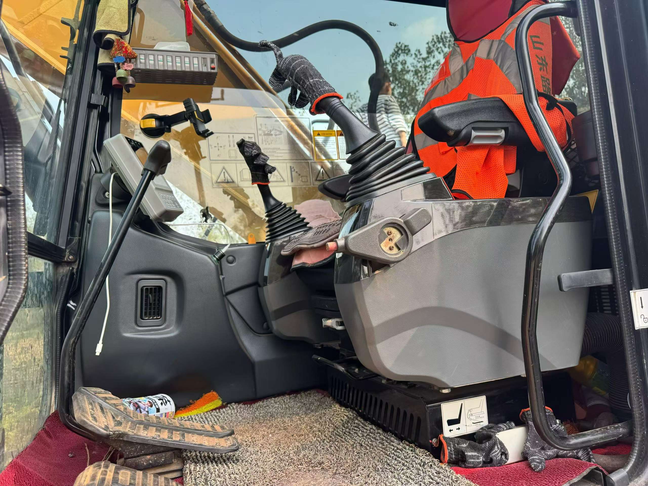 Купить Подержанный Экскаватор Sany SY245H / 9