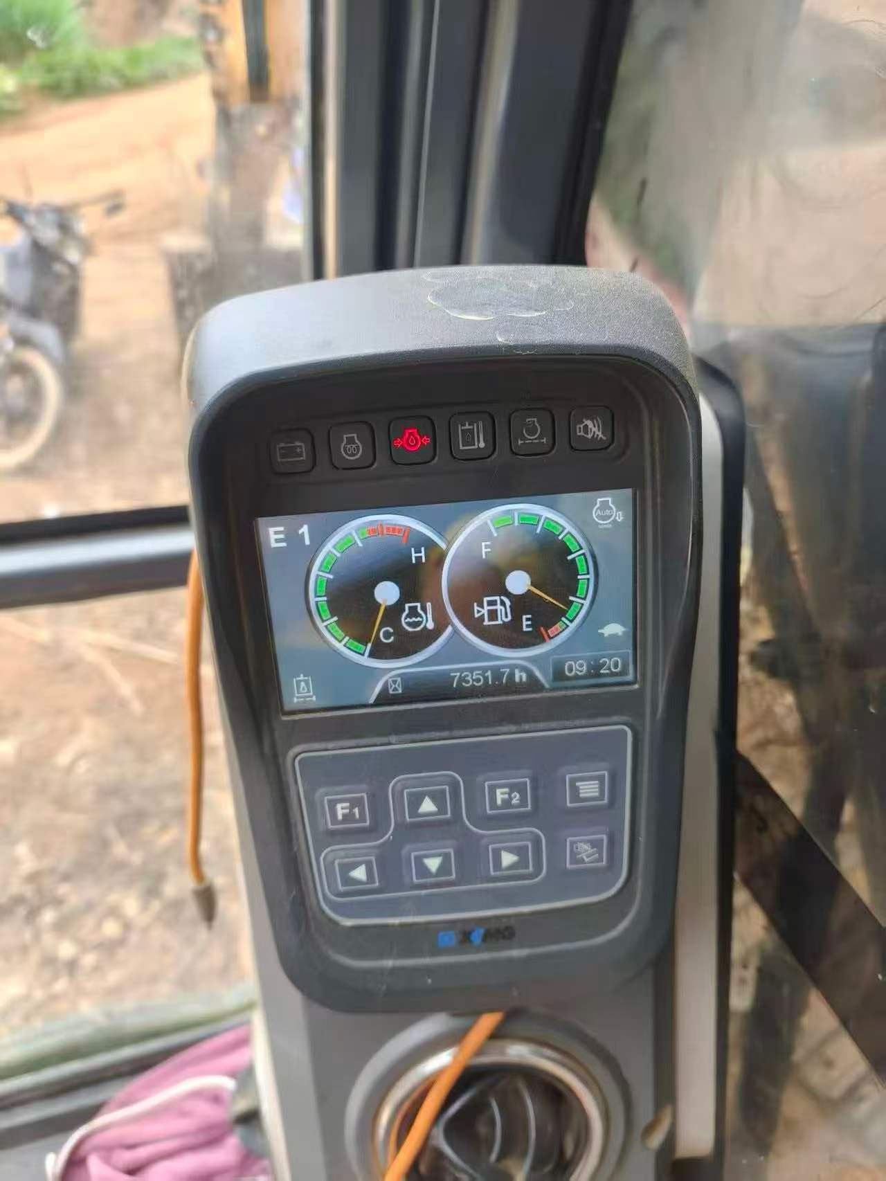 Buy XCMG XE75C Used Excavator / 7 Buy XCMG XE75C Used Excavator / 7