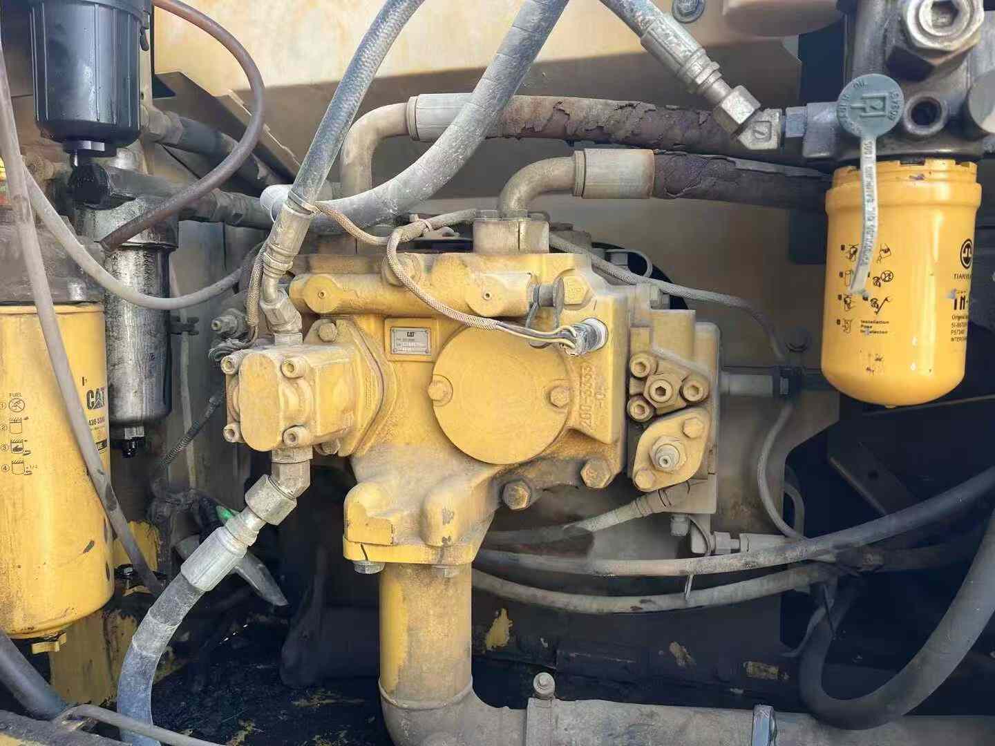 Buy Caterpillar 320D Used Excavator / 9 Buy Caterpillar 320D Used Excavator / 9