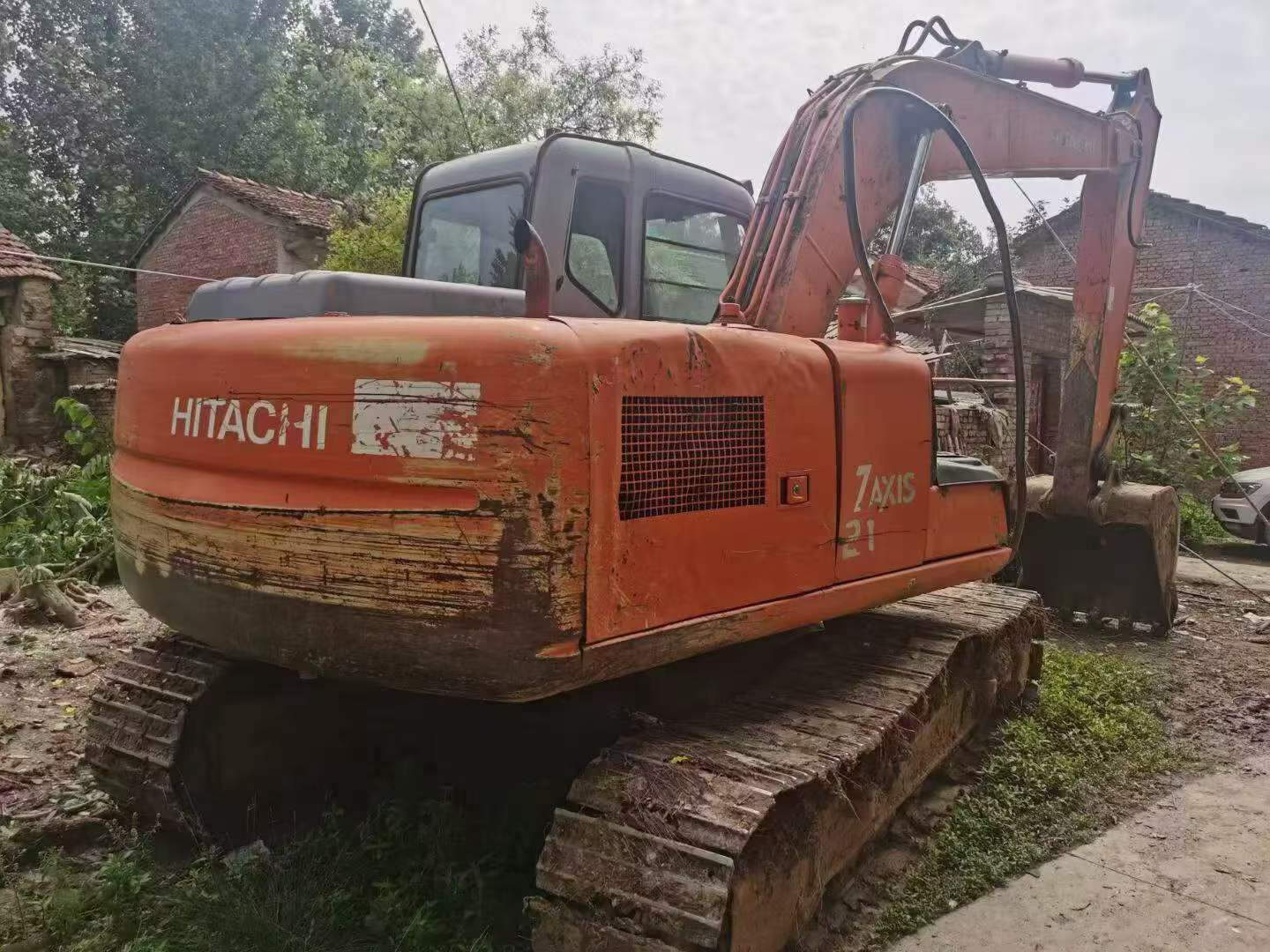 Compre Excavadora Hitachi EX120 Usada / 3 Compre Excavadora Hitachi EX120 Usada / 3