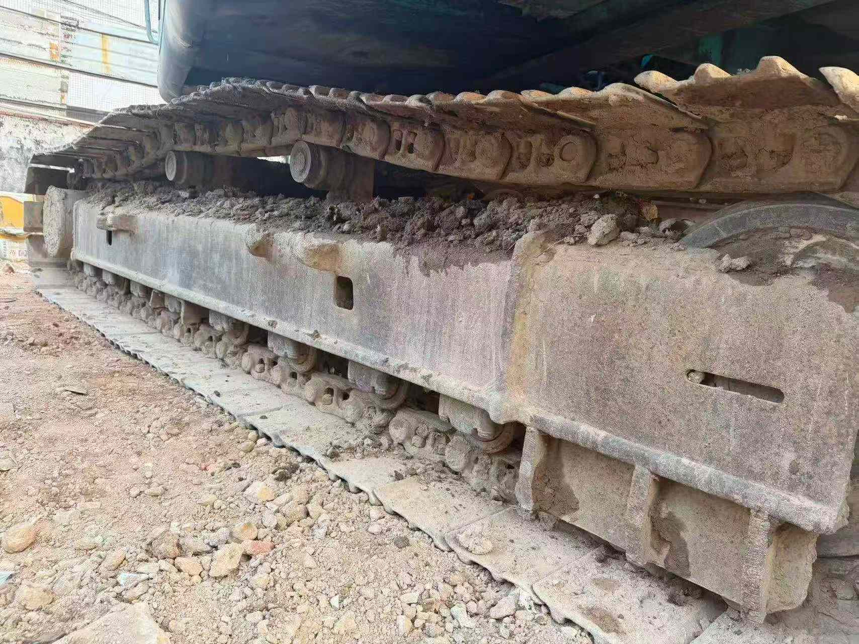 شراء حفارة Kobelco SK200-2 مستعملة / 9