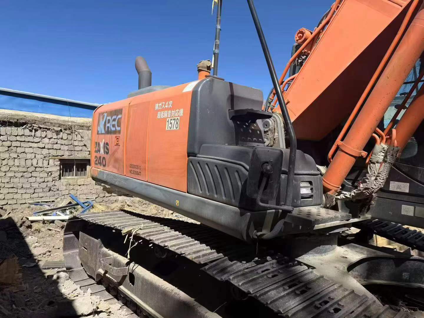 Buy Hitachi ZH200-5B Used Excavator / 5 Buy Hitachi ZH200-5B Used Excavator / 5