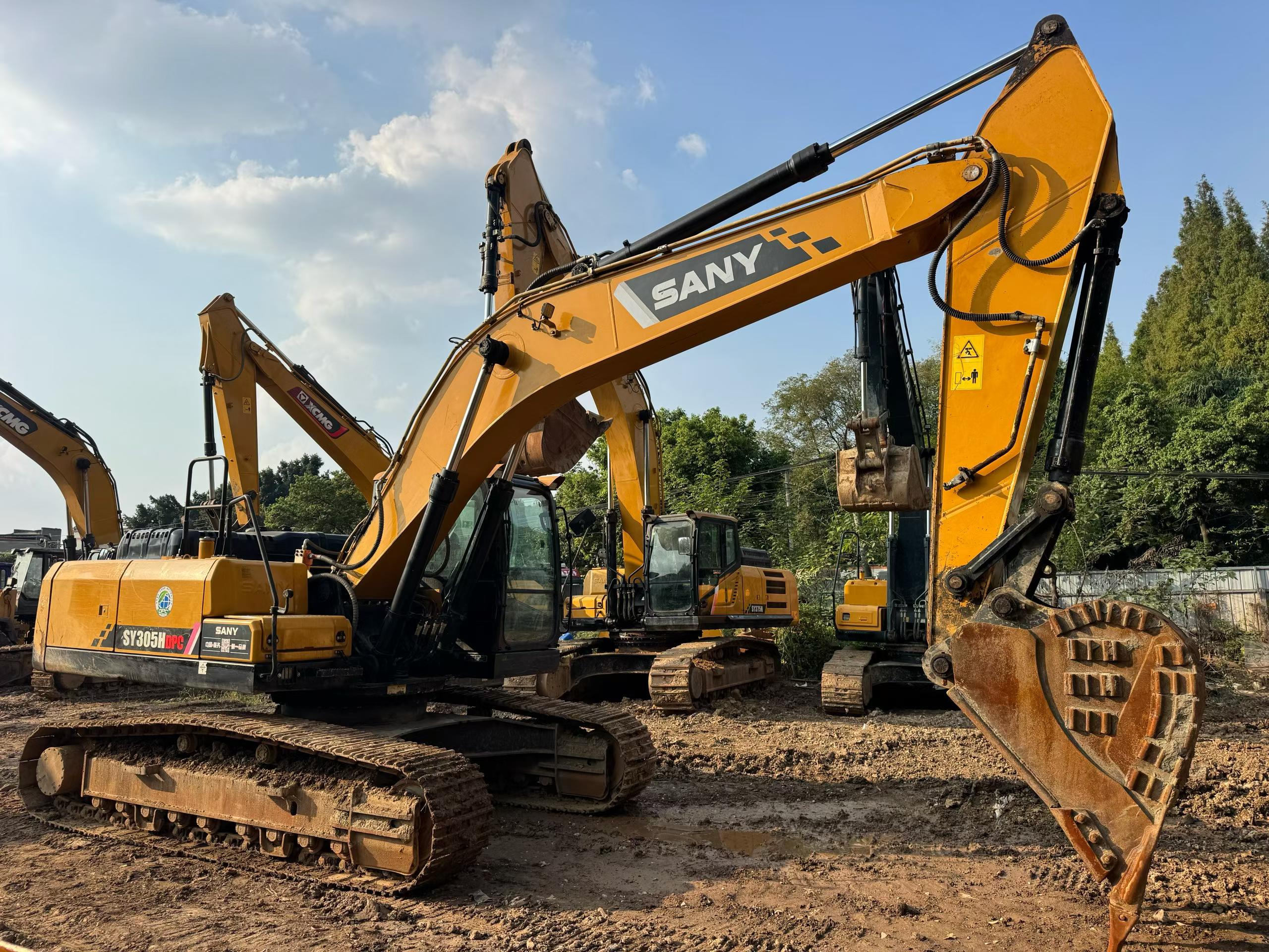 Buy Sany SY255H Used Excavator / 3 Buy Sany SY255H Used Excavator / 3