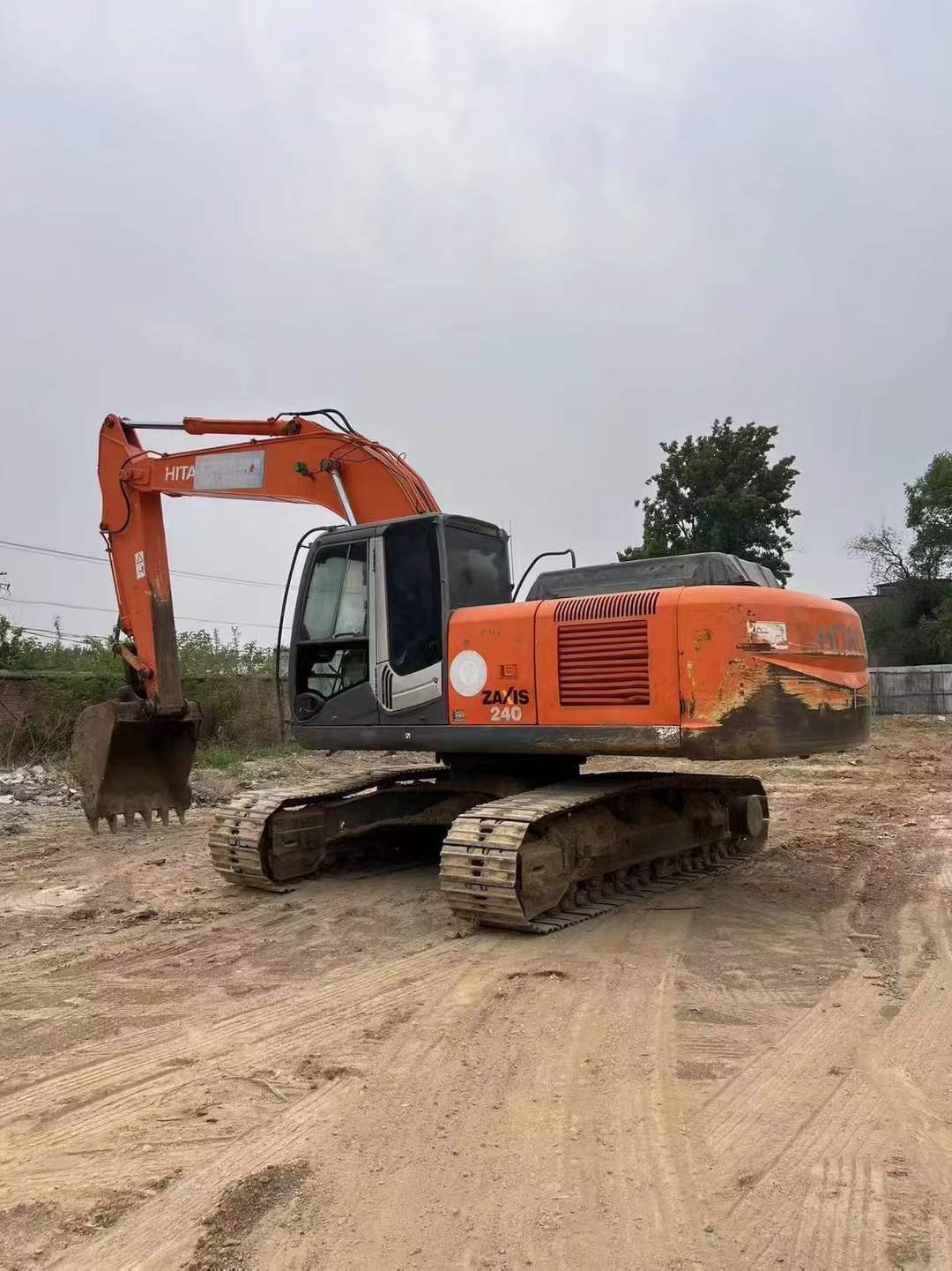 Comprar Hitachi ZX240 Usado Excavadora