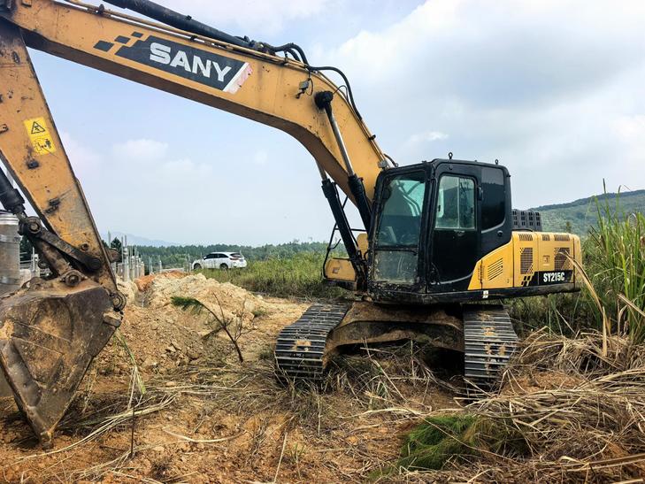 Buy Sany SY205C Used Excavator / 1