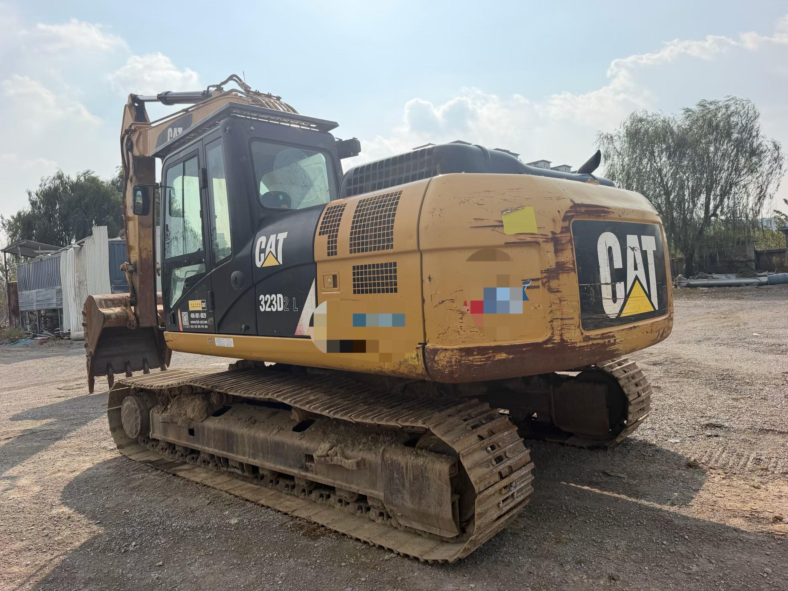 Buy Caterpillar 323 Used Excavator / 3 Buy Caterpillar 323 Used Excavator / 3