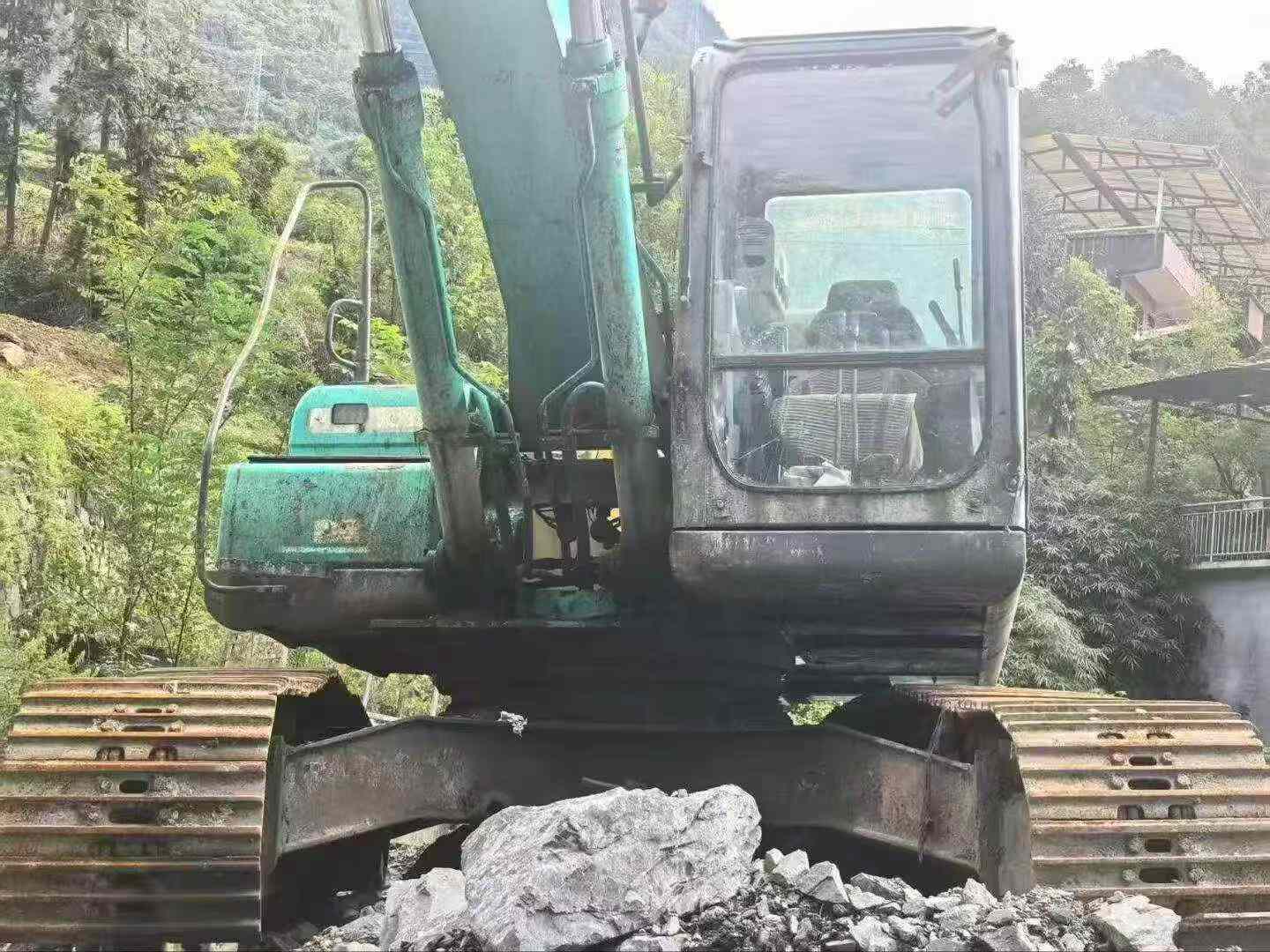 Buy Kobelco SK210 Used Excavator / 2 Buy Kobelco SK210 Used Excavator / 2
