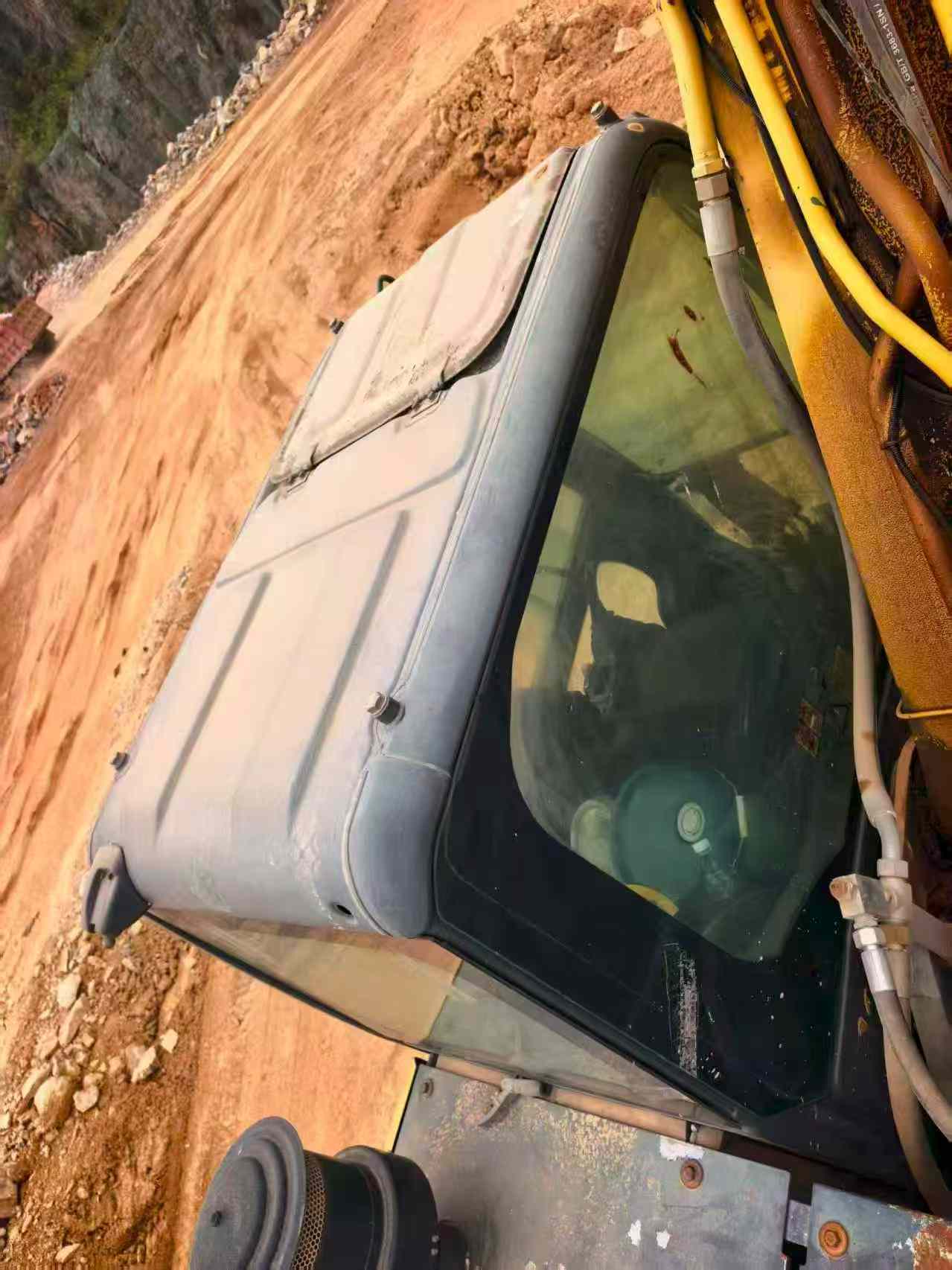 Buy Sumitomo SH210-5 Used Excavator / 4 Buy Sumitomo SH210-5 Used Excavator / 4