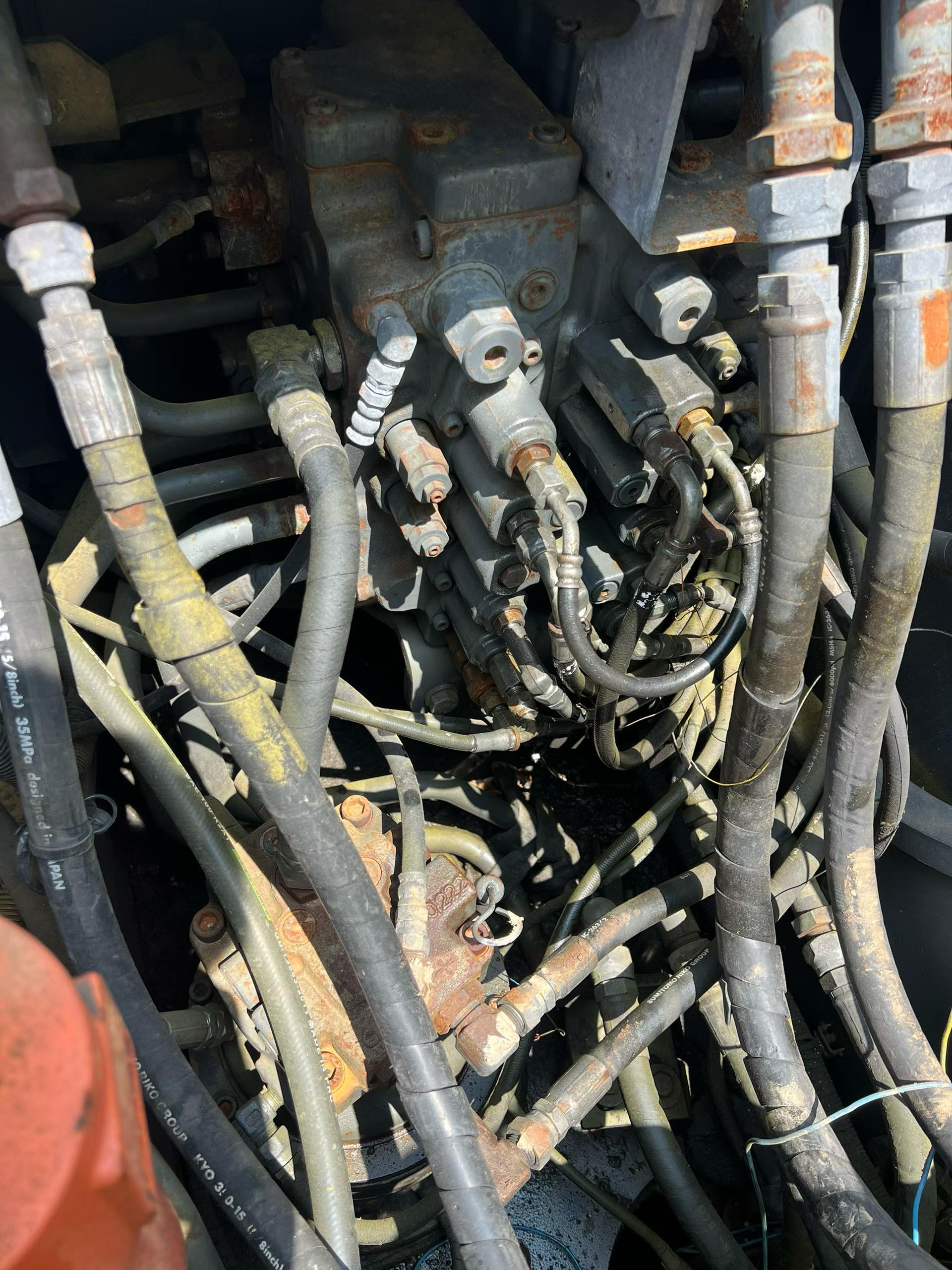 Buy Sumitomo SH130-3 Used Excavator / 3 Buy Sumitomo SH130-3 Used Excavator / 3