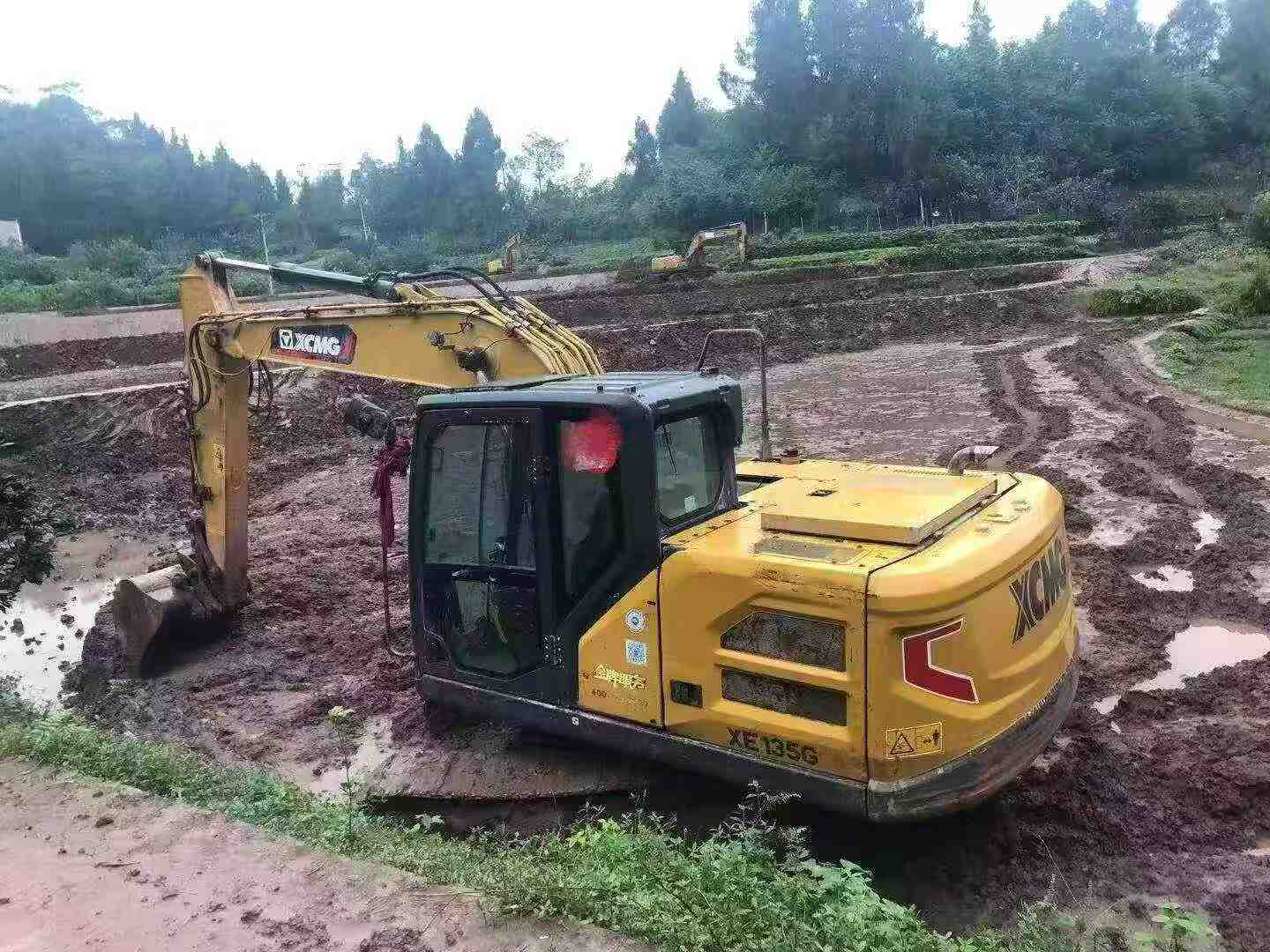 Buy XCMG XE135B Used Excavator / 1
