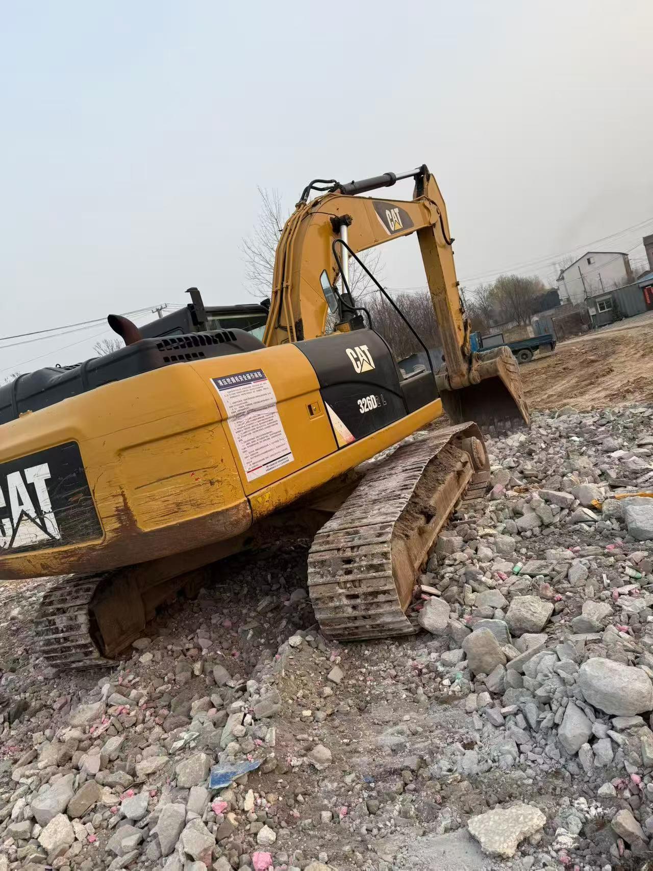 Buy Caterpillar 326DL Used Excavator / 3