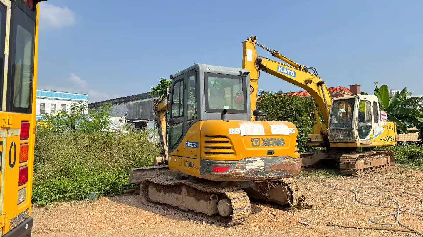Buy XCMG XE60 Used Excavator / 5