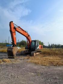 Buy Hitachi EX200 Used Excavator / 3 Buy Hitachi EX200 Used Excavator / 3