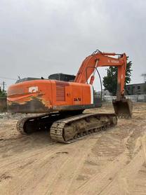 شراء حفارة Hitachi ZX240 مستعملة / 2 شراء حفارة Hitachi ZX240 مستعملة / 2