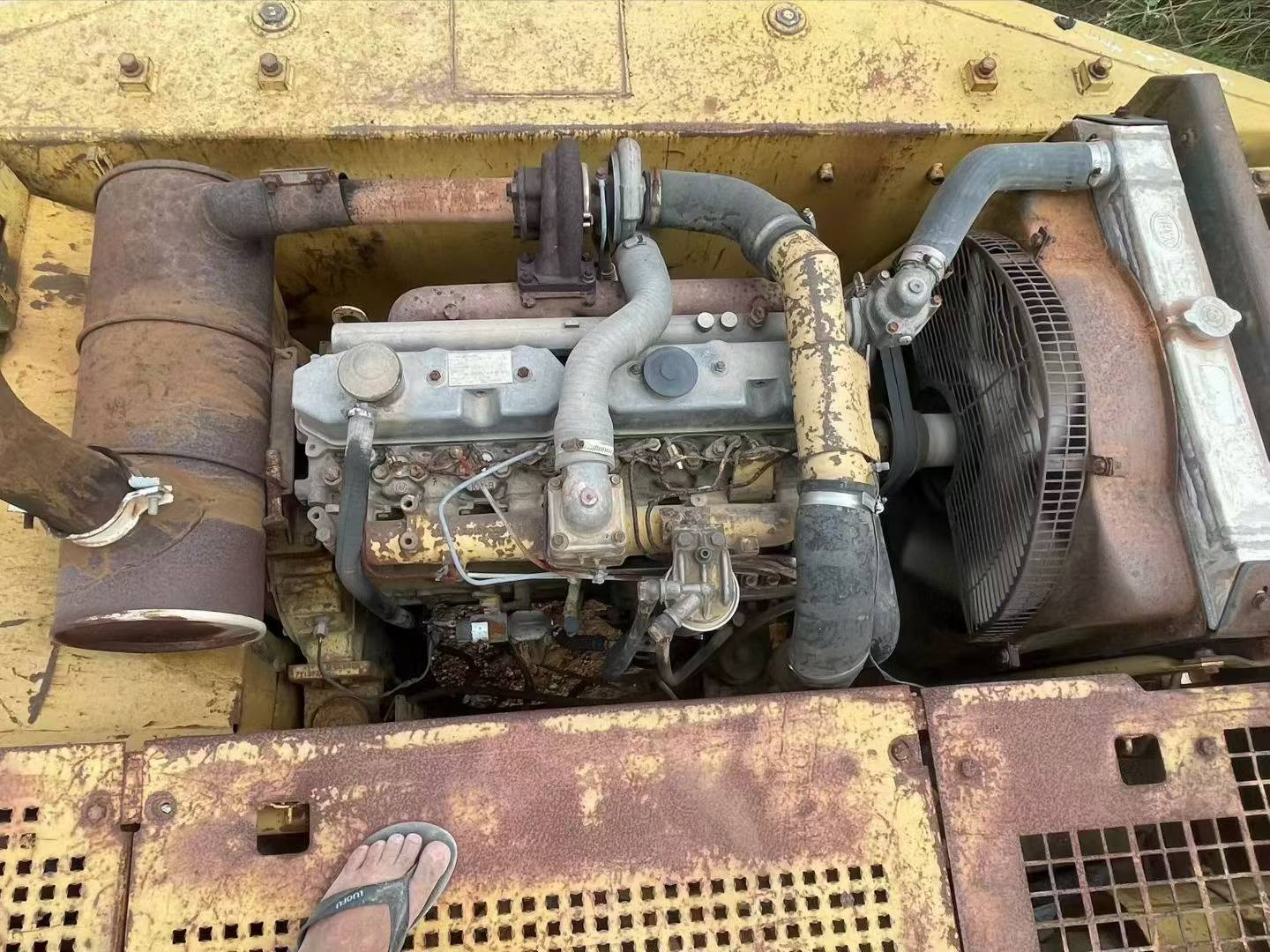 Buy Caterpillar 320V2 Used Excavator / 2