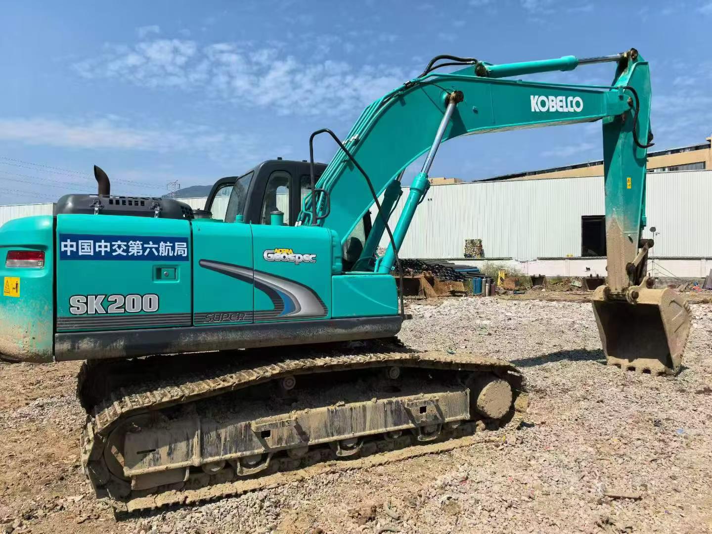 Buy Kobelco SK200 Used Excavator / 4 Buy Kobelco SK200 Used Excavator / 4