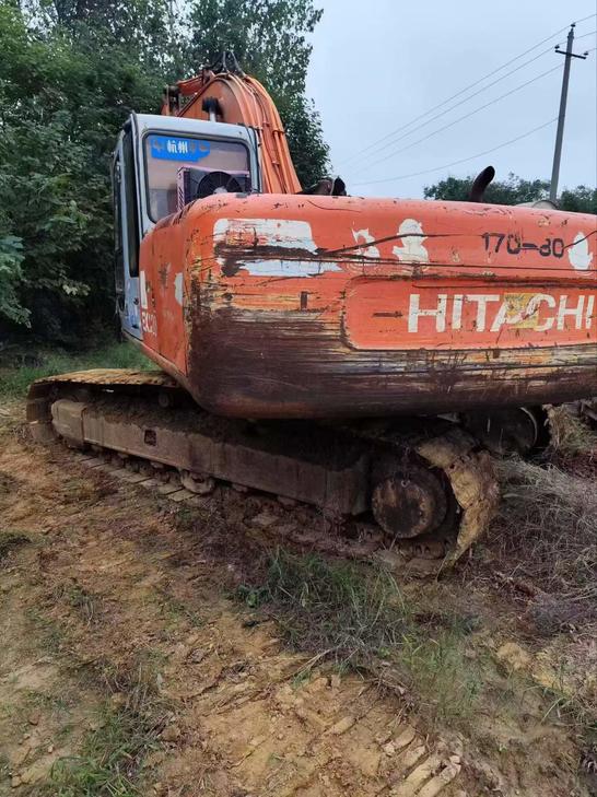 Buy Hitachi EX200-5 Used Excavator / 1