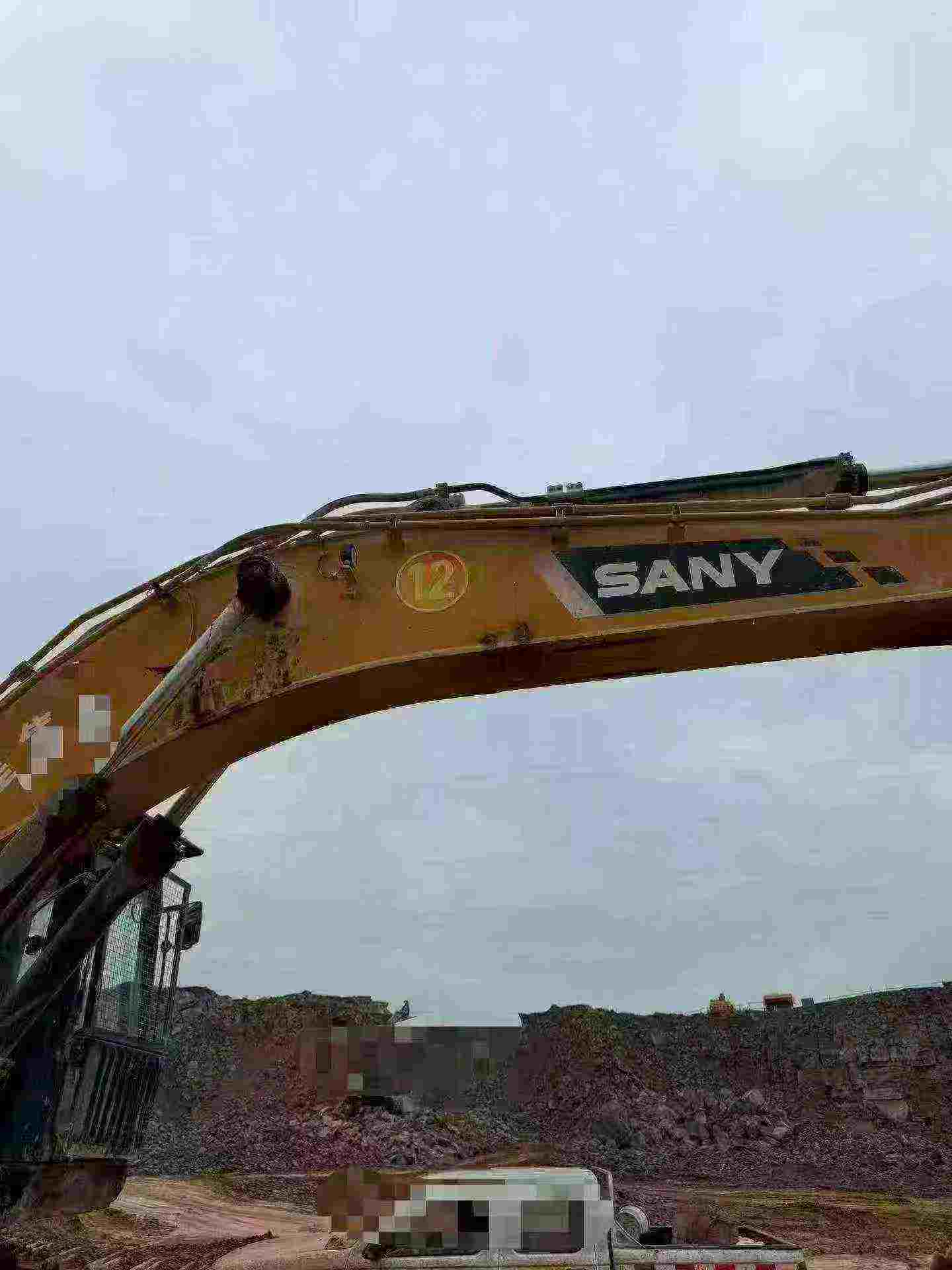 Buy XCMG XE490D Used Excavator / 2 Buy XCMG XE490D Used Excavator / 2