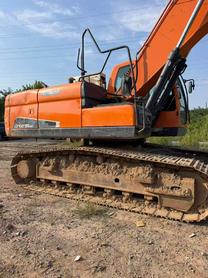 Buy Doosan DH215-7 Used Excavator / 4 Buy Doosan DH215-7 Used Excavator / 4
