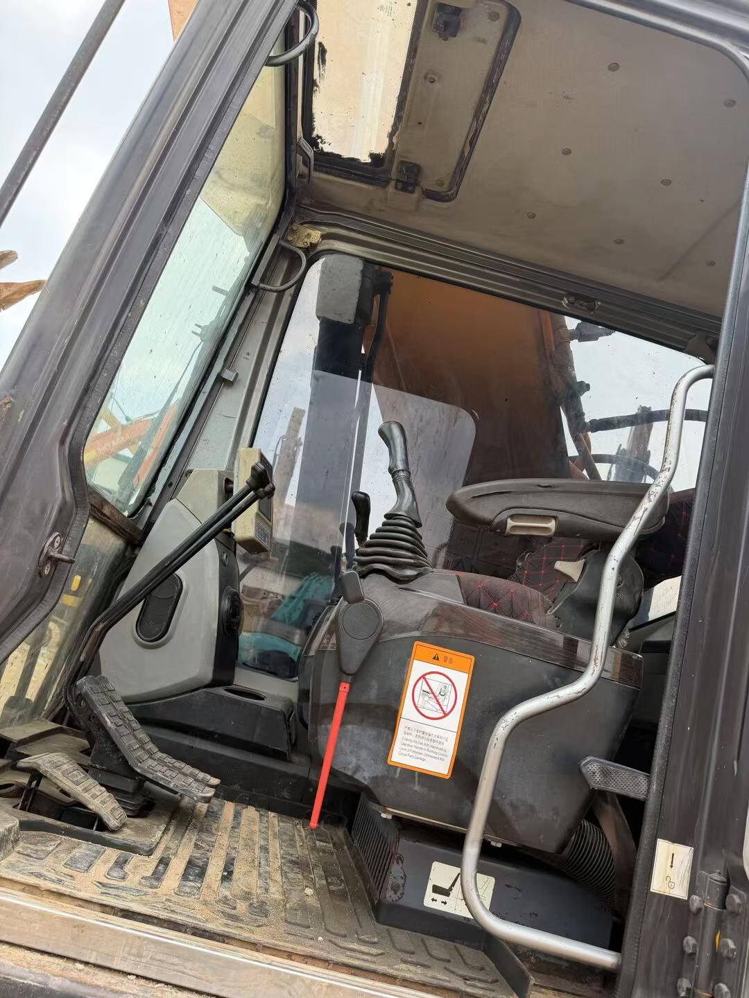 Buy Sany SY215C Used Excavator / 4 Buy Sany SY215C Used Excavator / 4
