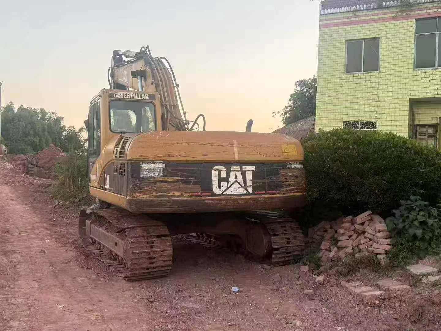 Buy Caterpillar 320C Used Excavator / 4 Buy Caterpillar 320C Used Excavator / 4