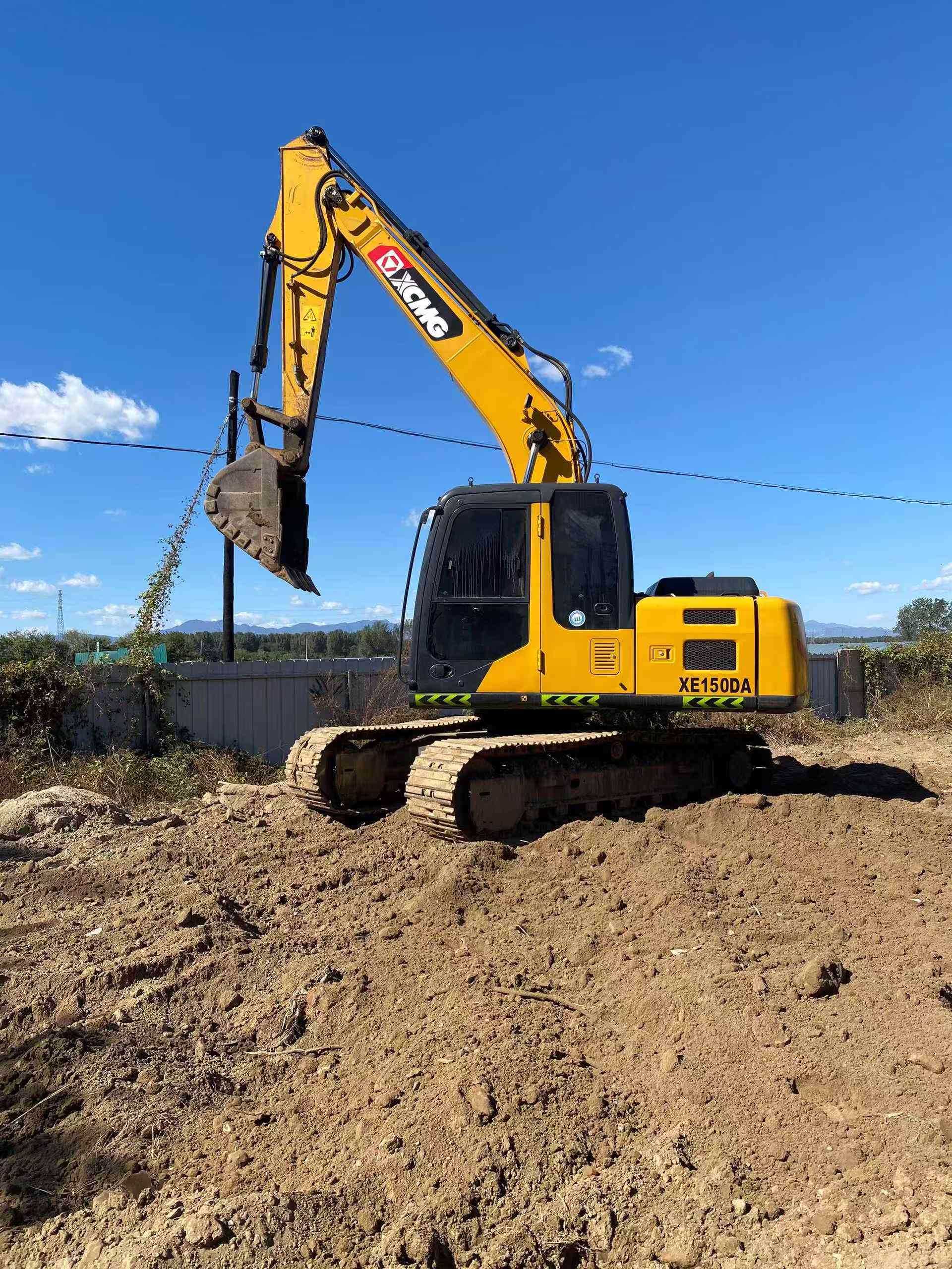 Buy XCMG XE150D Used Excavator / 3