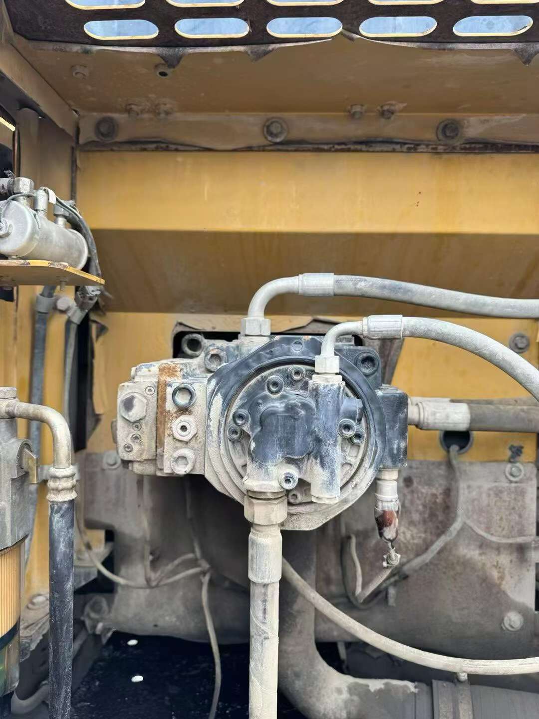 Buy Sany SY245H Used Excavator / 5 Buy Sany SY245H Used Excavator / 5