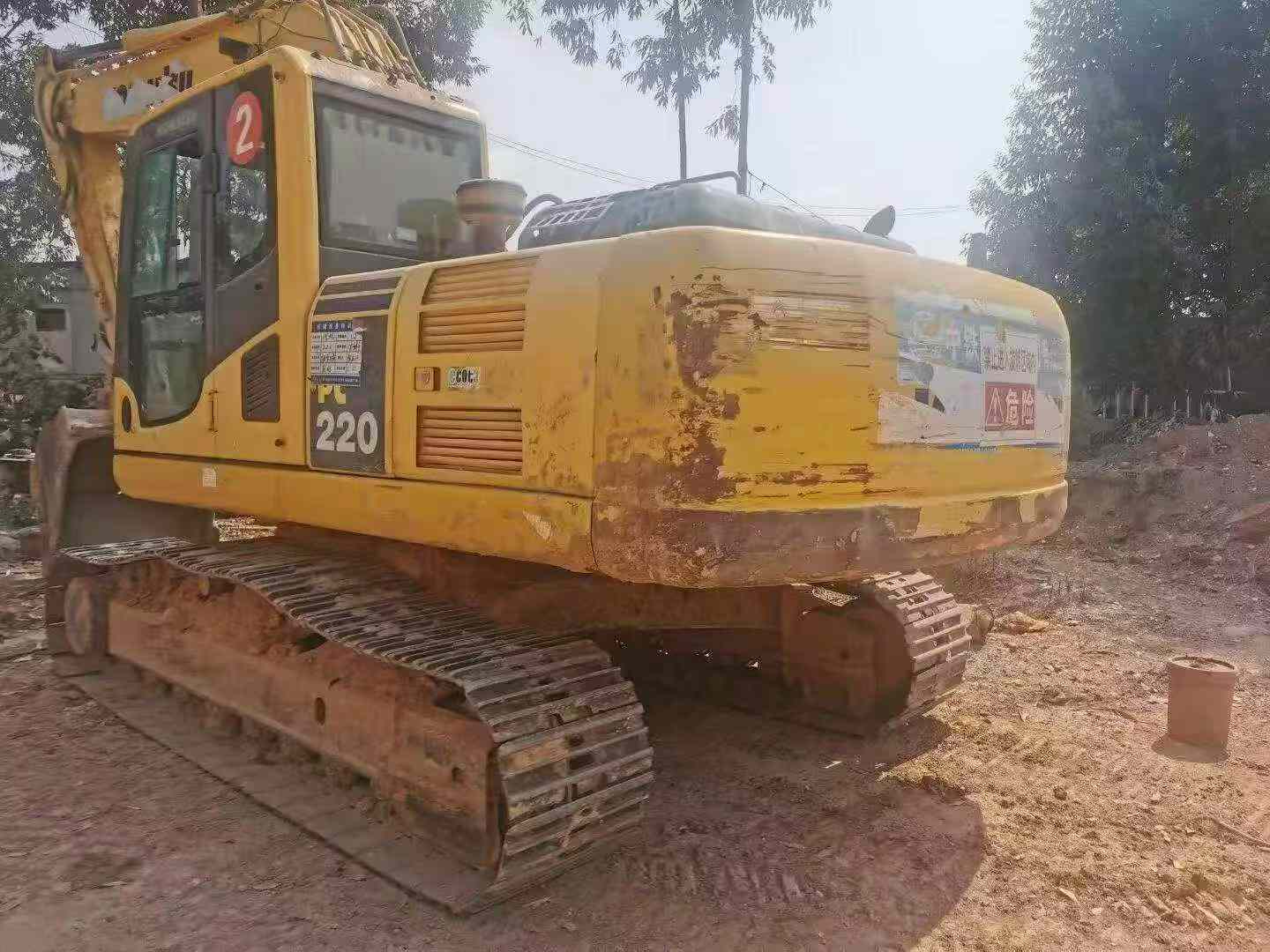 Buy Komatsu PC220 Used Excavator / 4 Buy Komatsu PC220 Used Excavator / 4