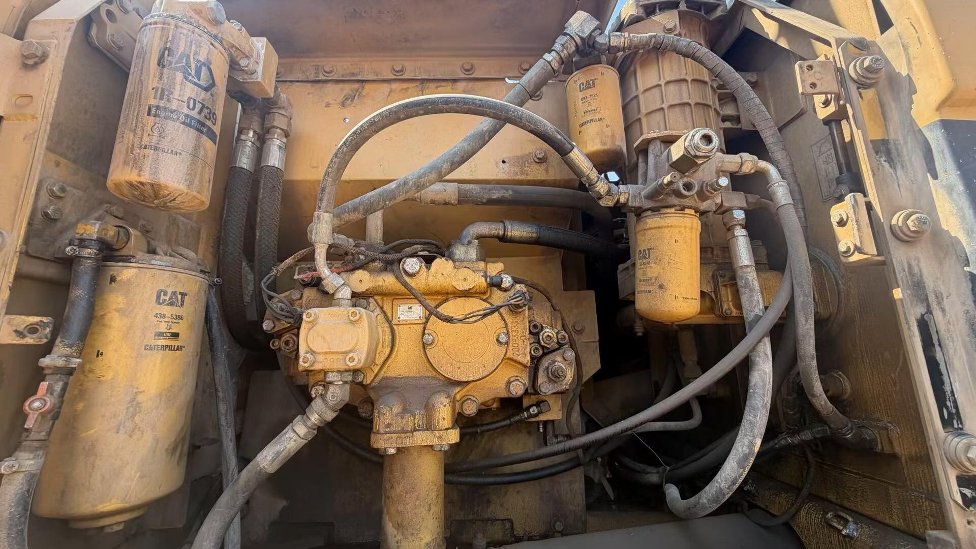 Buy Caterpillar 323DL Used Excavator / 2