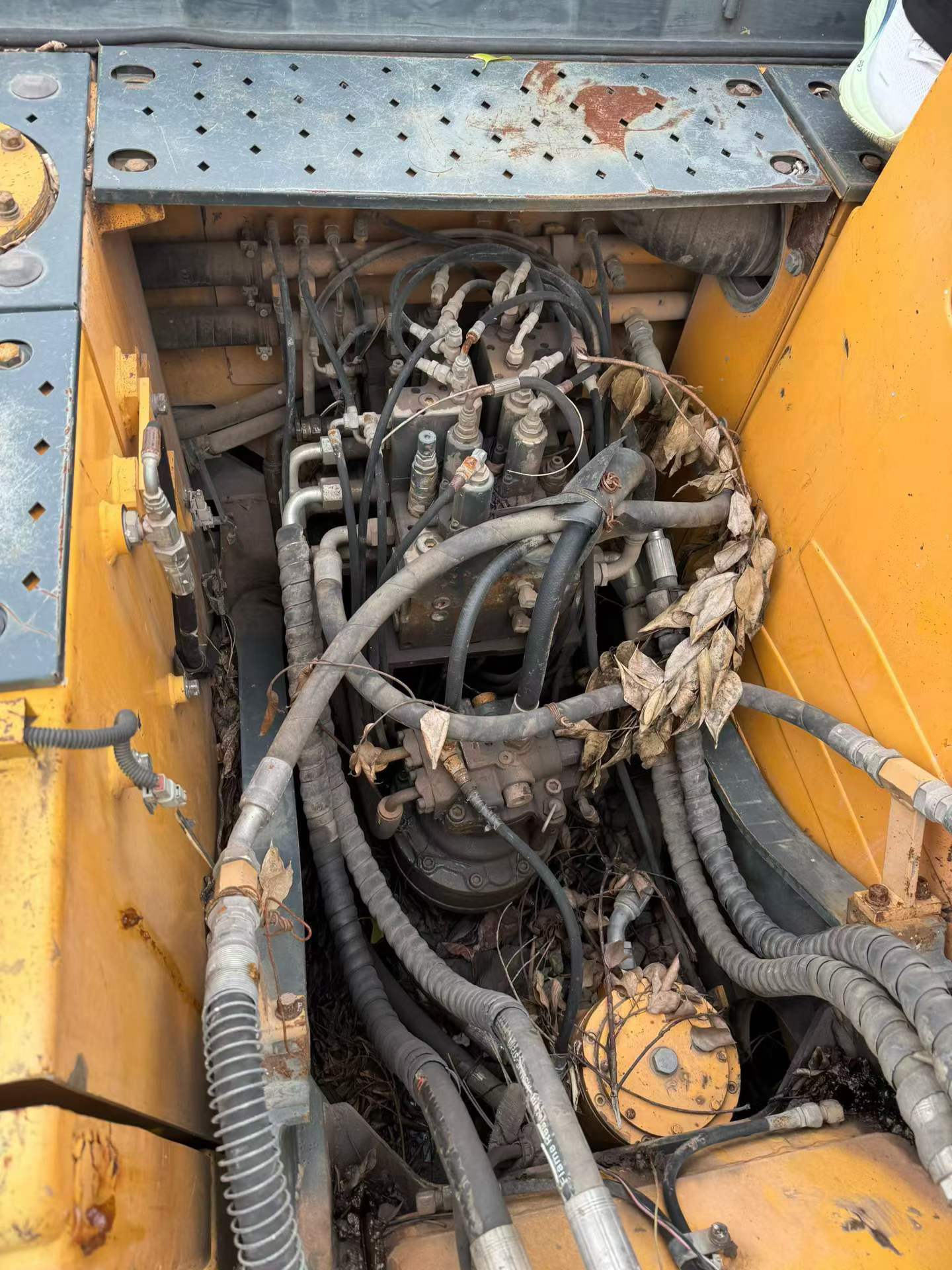 Acheter Pelle Hyundai R150-7 d'occasion / 5