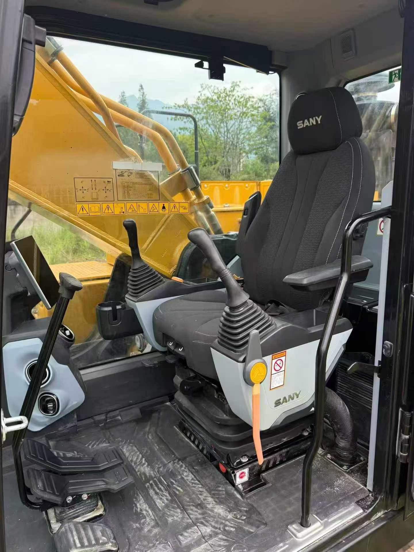 Buy Sany SY375H Used Excavator / 9 Buy Sany SY375H Used Excavator / 9