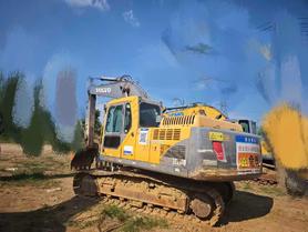 Compre Escavadeira Volvo EC210B Usada / 6 Compre Escavadeira Volvo EC210B Usada / 6