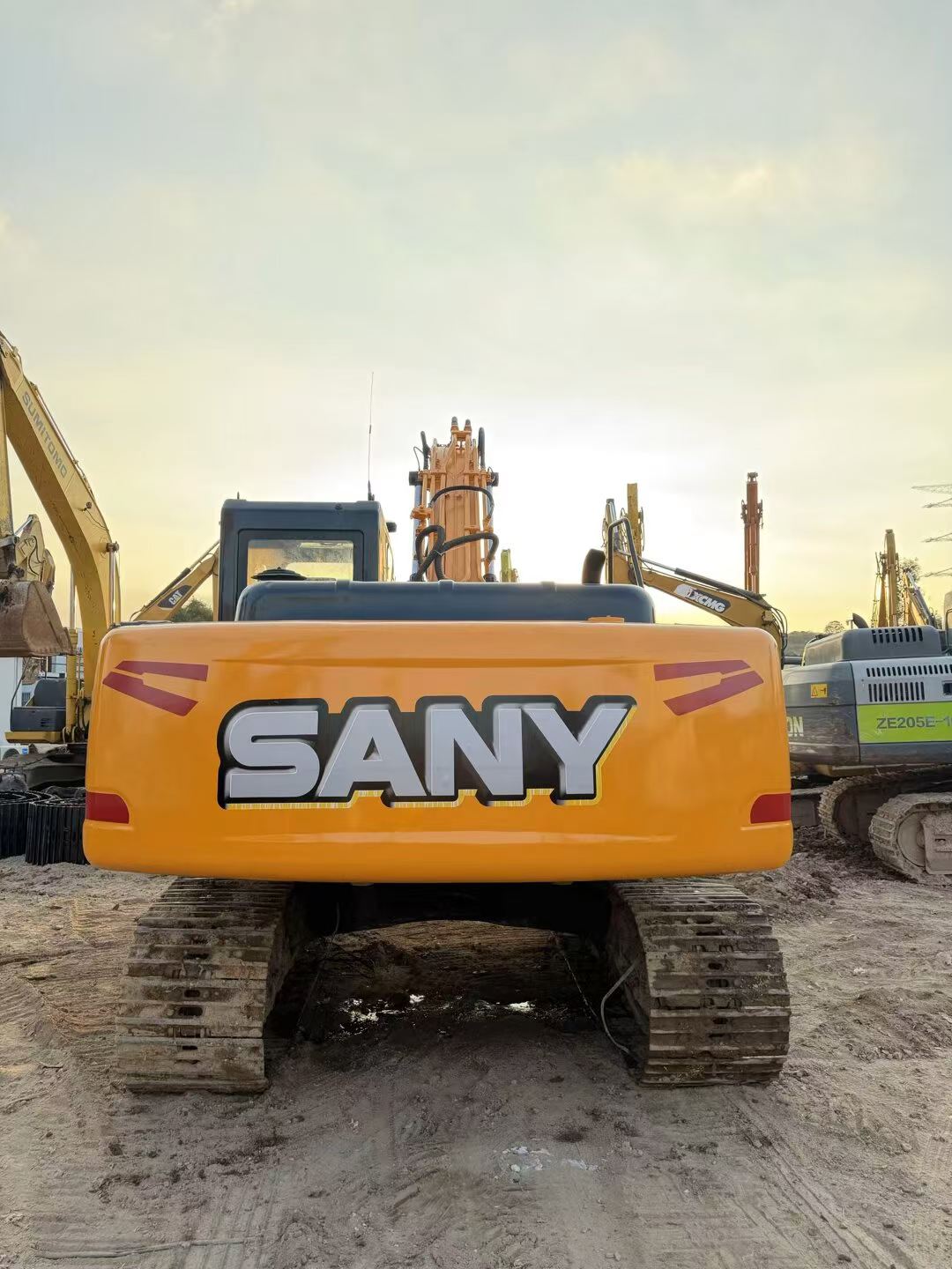 Buy Sany SY205C-8 Used Excavator / 9