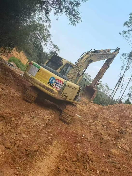 Buy Komatsu PC120-6 Used Excavator / 1