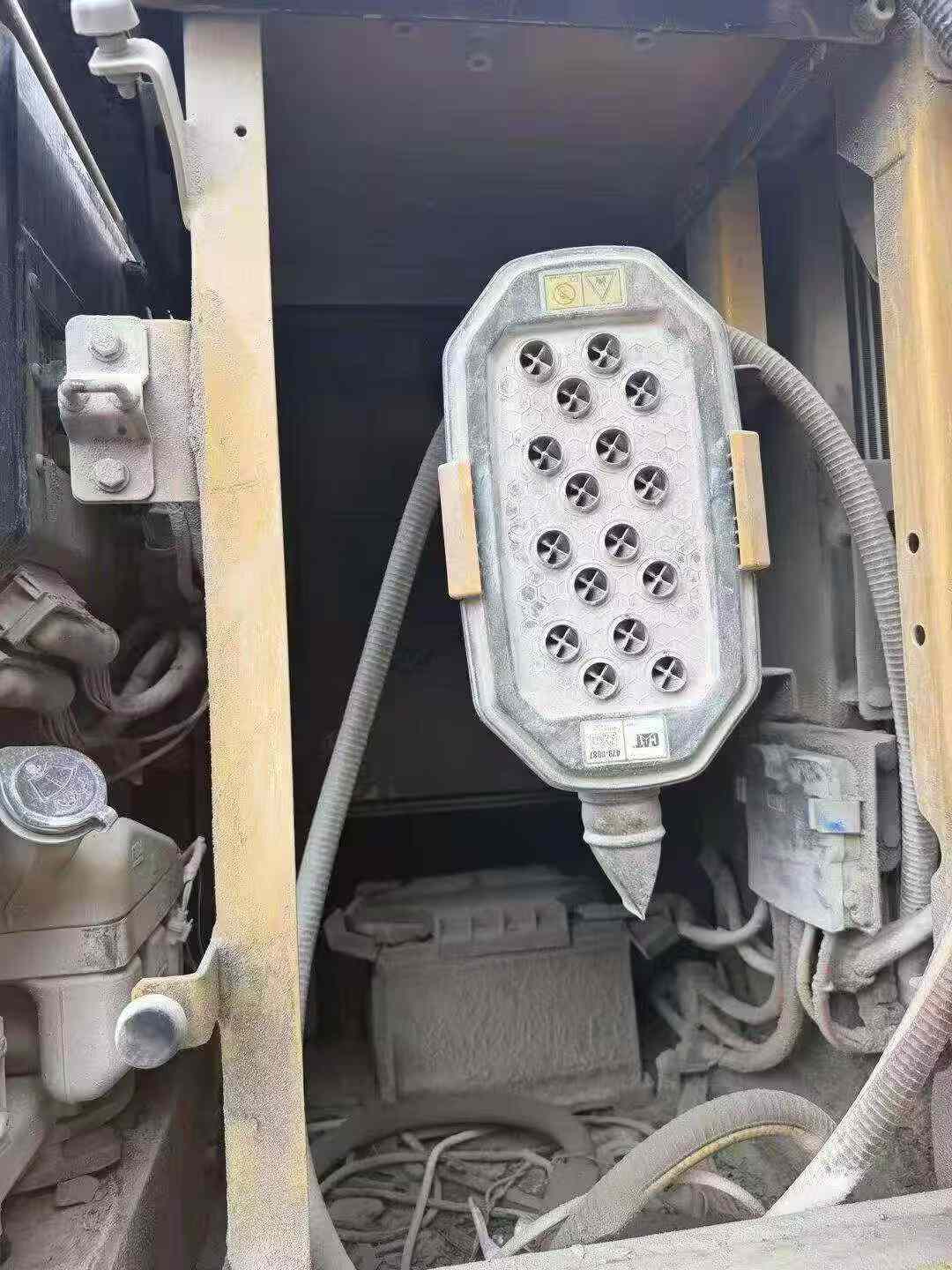 Buy Caterpillar 320A Used Excavator / 2 Buy Caterpillar 320A Used Excavator / 2