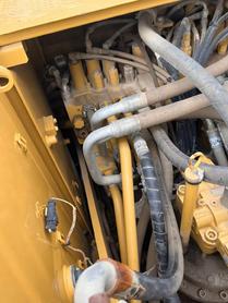 Buy Caterpillar 323 Used Excavator / 5 Buy Caterpillar 323 Used Excavator / 5