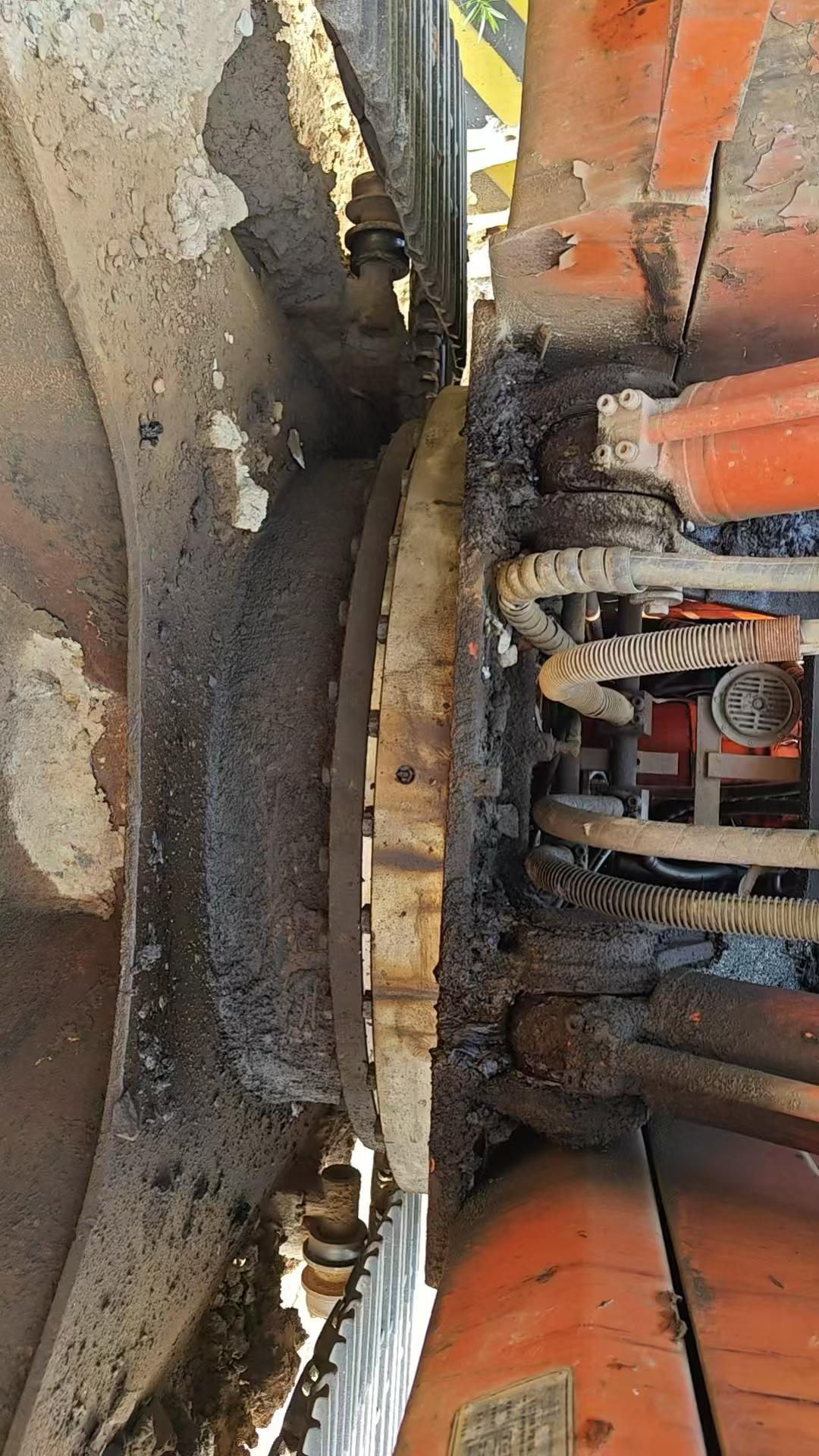 Compre Escavadeira Doosan DH220 Usada / 5