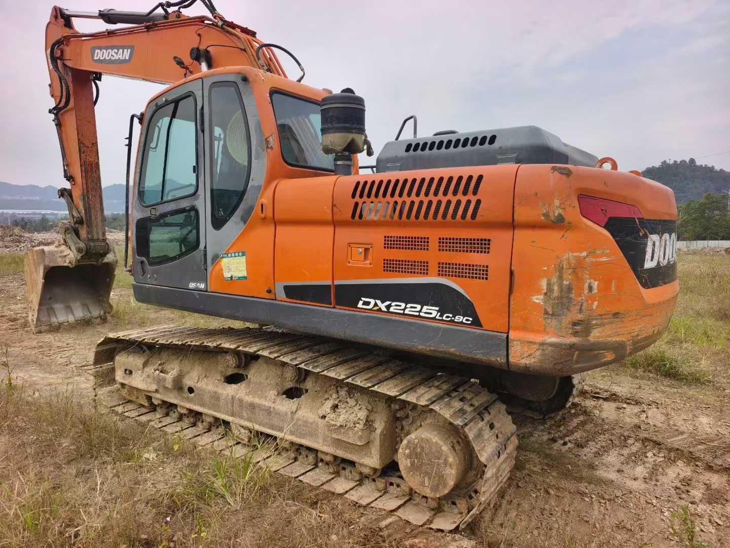 Купить Подержанный Экскаватор Doosan DH215-7 / 4
