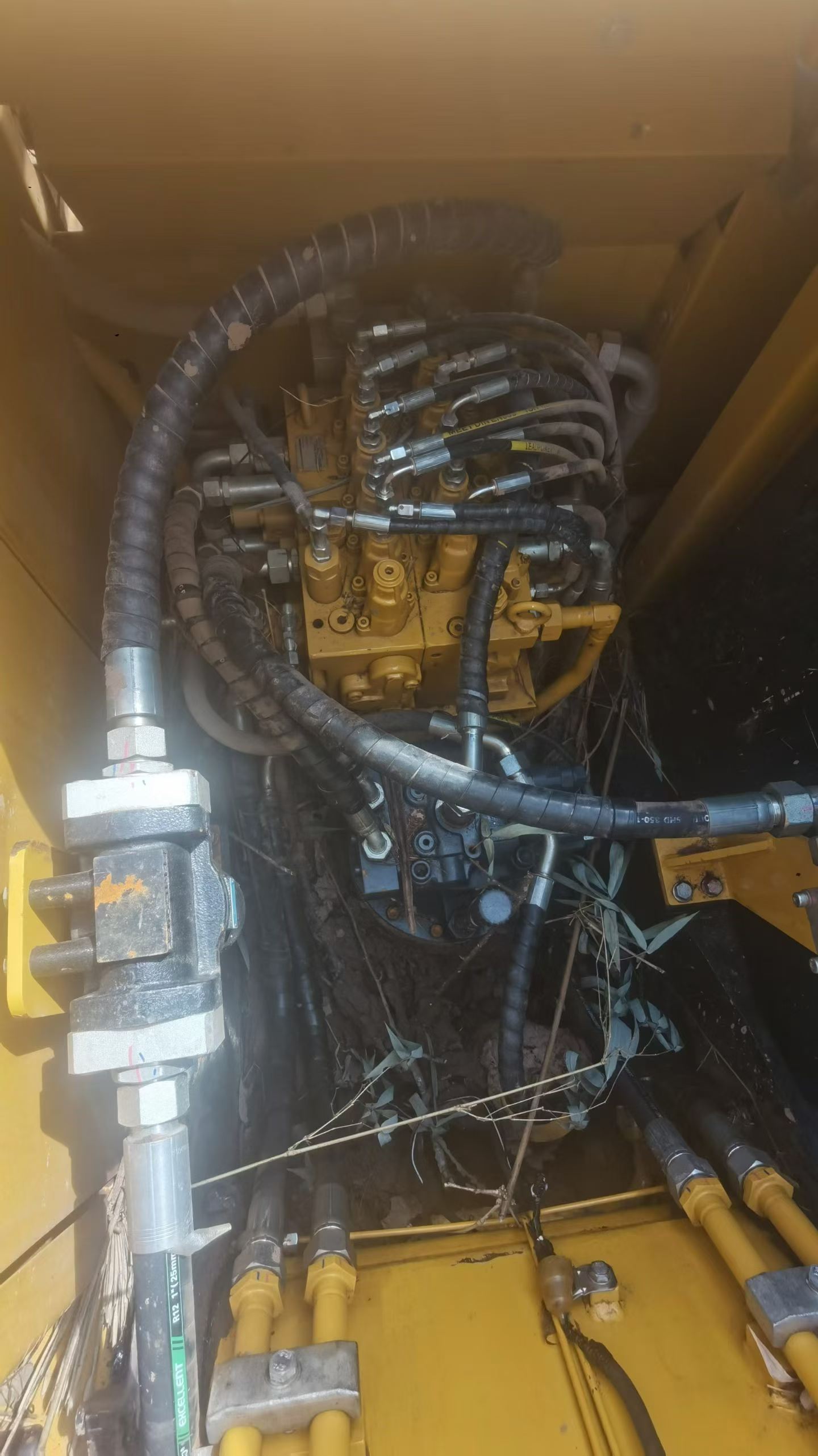 Buy Sany SY135 Used Excavator / 3 Buy Sany SY135 Used Excavator / 3