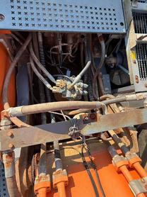 Buy Doosan DH420 Used Excavator / 3 Buy Doosan DH420 Used Excavator / 3