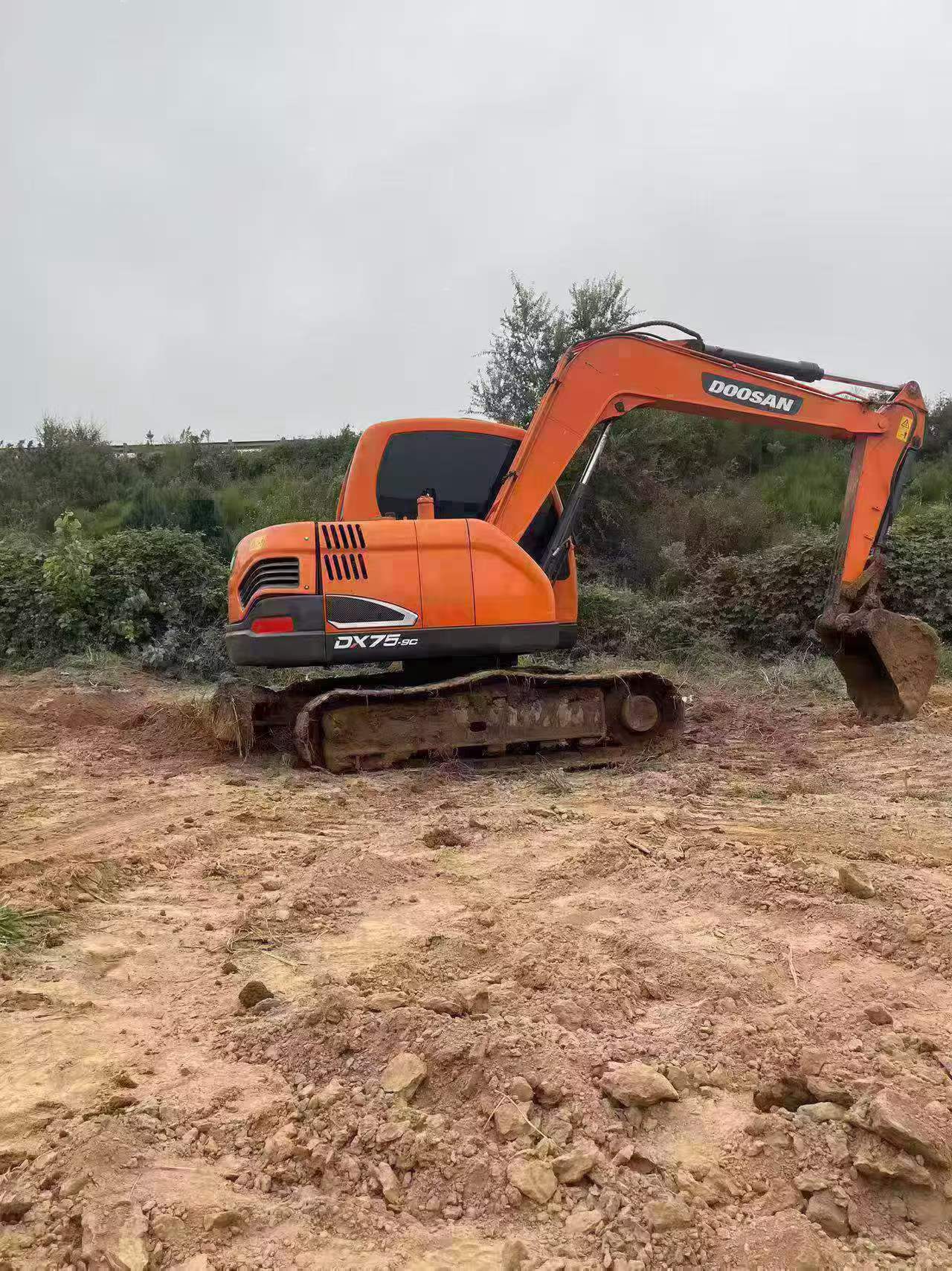 Buy Doosan DX75-9C Used Excavator / 2 Buy Doosan DX75-9C Used Excavator / 2