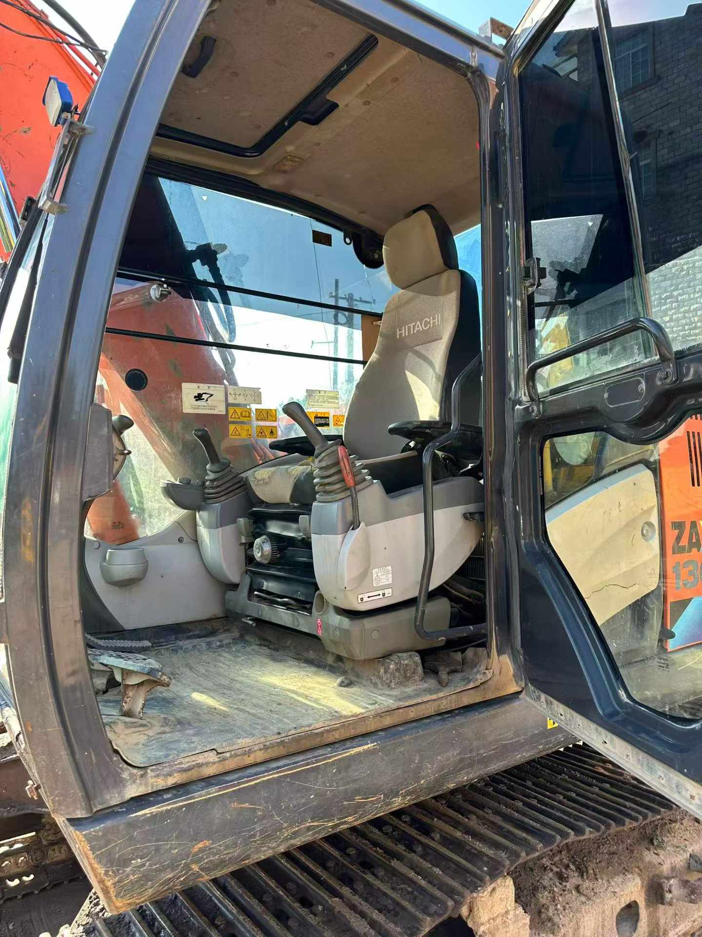 Buy Hitachi ZX130-5A Used Excavator / 7 Buy Hitachi ZX130-5A Used Excavator / 7