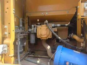 Buy Caterpillar 323 Used Excavator / 5 Buy Caterpillar 323 Used Excavator / 5