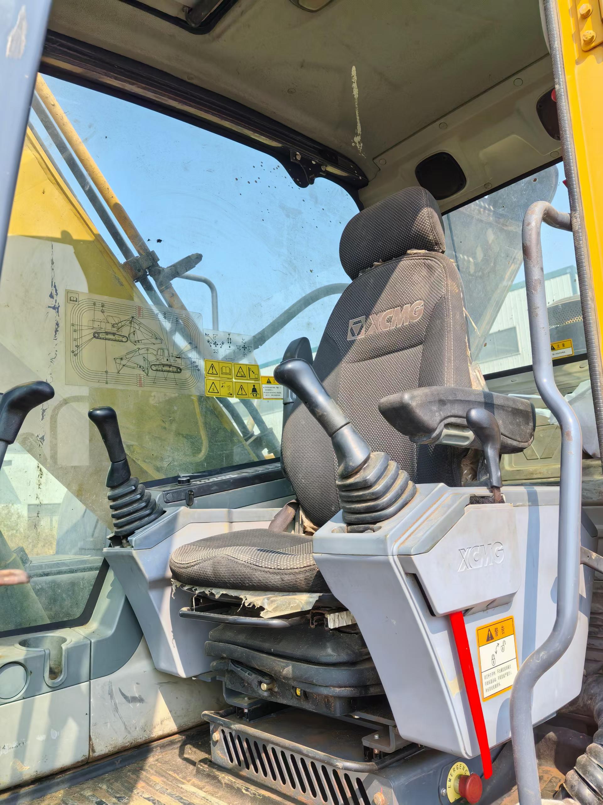 Buy XCMG XE200DA Used Excavator / 8 Buy XCMG XE200DA Used Excavator / 8