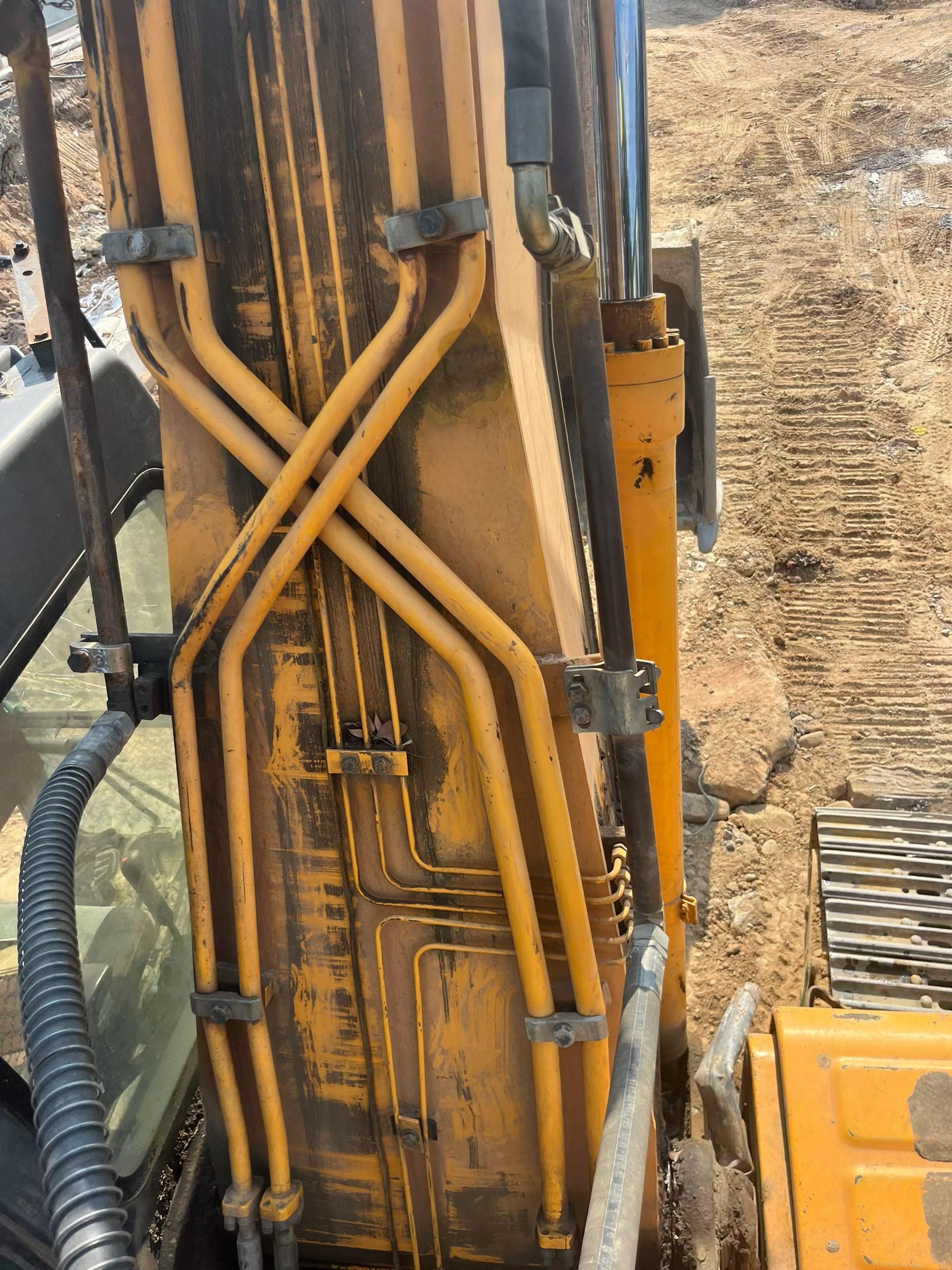 Buy Hyundai R215-7C Used Excavator / 5 Buy Hyundai R215-7C Used Excavator / 5