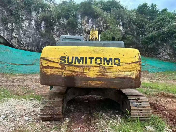 Buy Sumitomo SH240-3 Used Excavator / 1