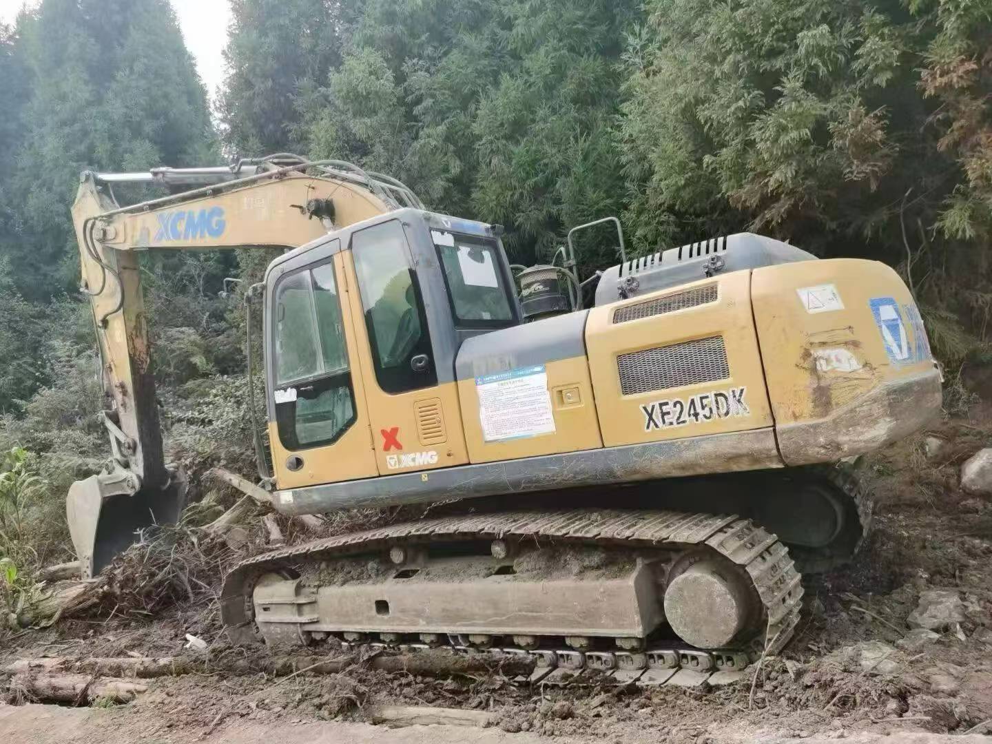 Buy XCMG XE215 Used Excavator / 4