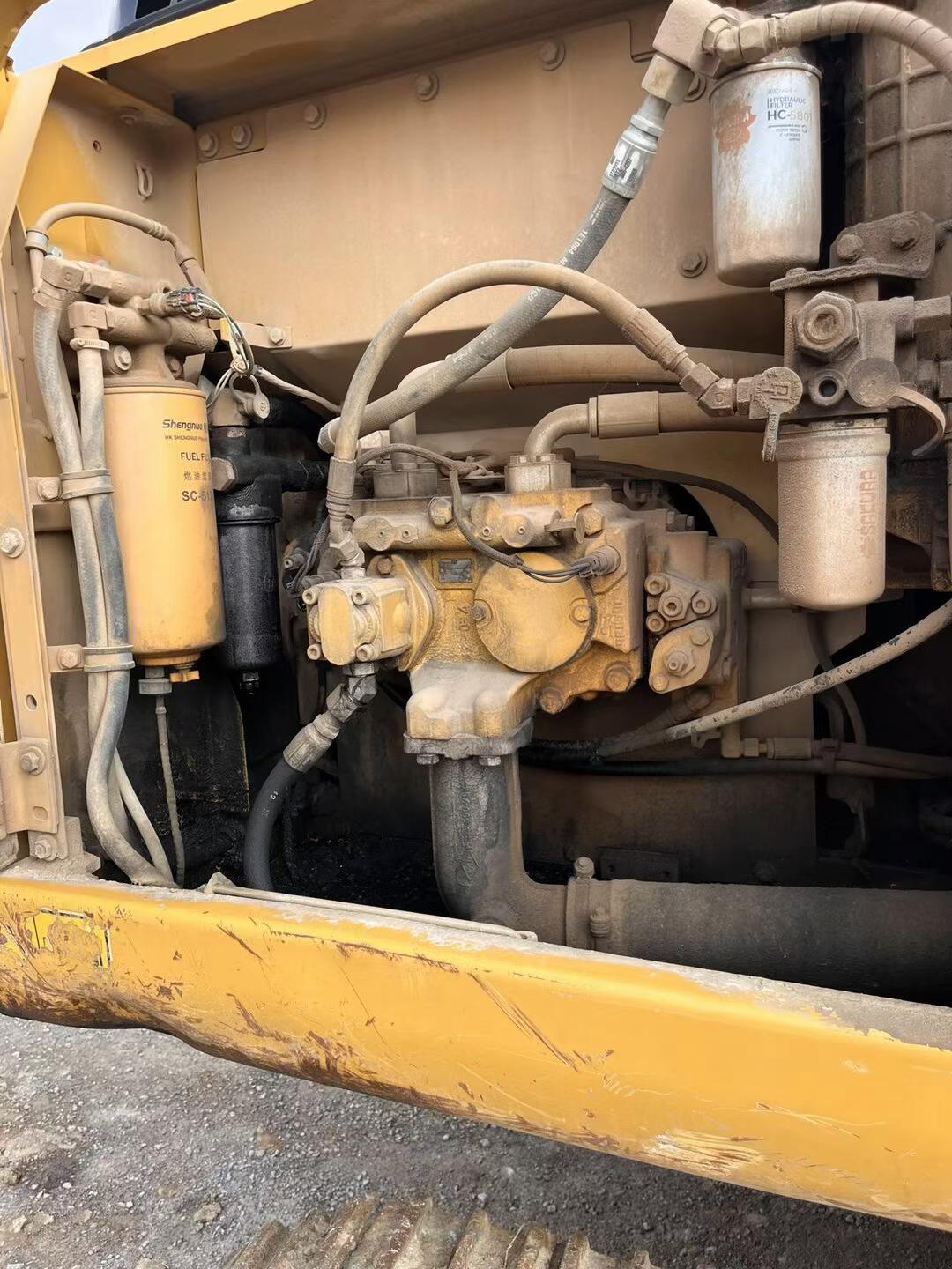 Buy Caterpillar 323 Used Excavator / 6 Buy Caterpillar 323 Used Excavator / 6